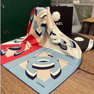 Chanel silk scarf size 90×90cm(in)